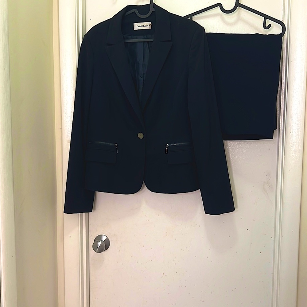 2 Piece Suit ( Blazer & skirt)